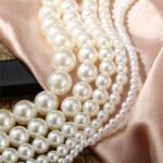 LETAPI 2022 New Elegant White Imitation Pearl Choker Necklace Fashion Full Big Round Pearl Wedding Jewelry for Women 6