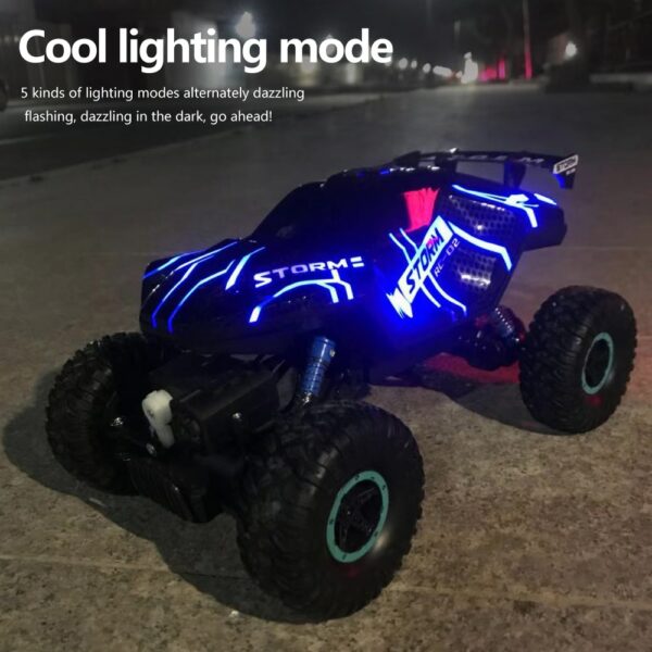 2.4G 4WD Lights Spray Climbing RC Car 1:16 Cool lighting/Exhaust spray/Strong power mountain climbing stunt car gifts for kids 4