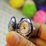 Fashion Women Ring Watch Elliptical Stereo Flower Ladies Clamshell Watches Adjustable Rings Quartz Watches LL@17 1