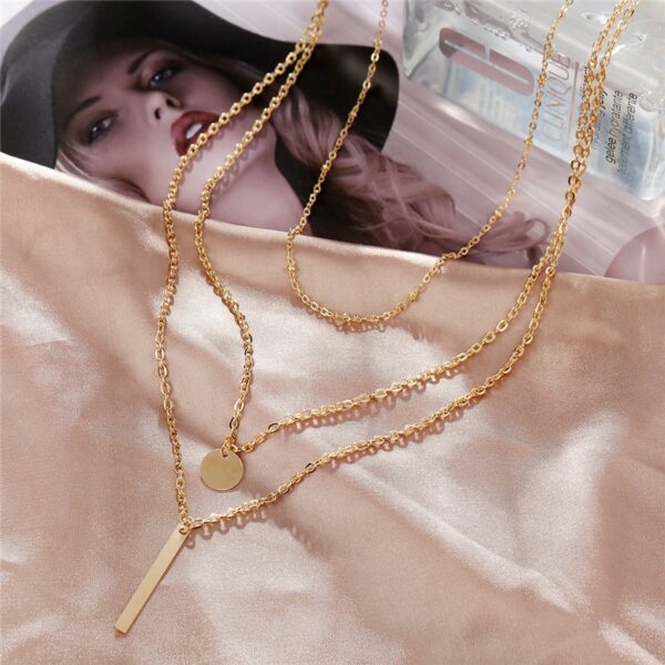 Punk Vintage Chain Necklace Neck Chains for Women Vintage Exaggerated Golden Goth Hoop Metal Necklace Clavicle Jewelry 4