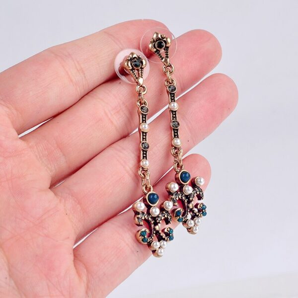Vintage gold color Drop Earrings Indian Jewelry Crystal Dangle Earrings For Women Wholesale Factory 5