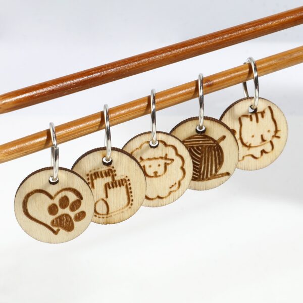 5pcs/set  Round Wood Knitting Stitch Markers Cartoon Cute Wooden Locking Latch Knitting Tools Needle Clip Hook Sewing Tool 2