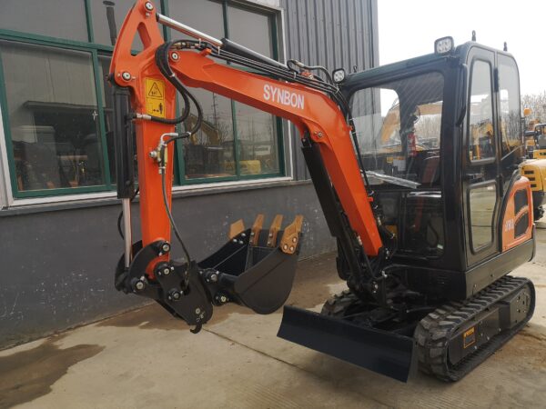 Small Hydraulic Crawler Excavator Mini Digger 1.8Ton 2021 New Produced 2